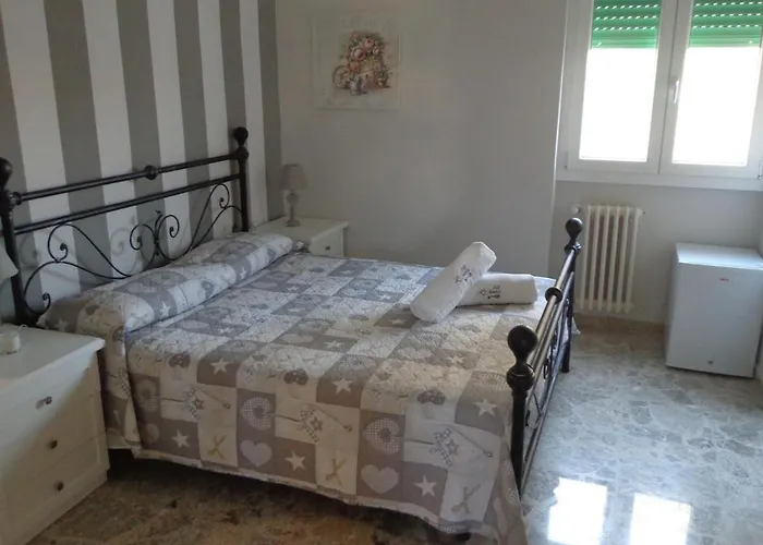 L'aurora לינה וארוחת בוקר