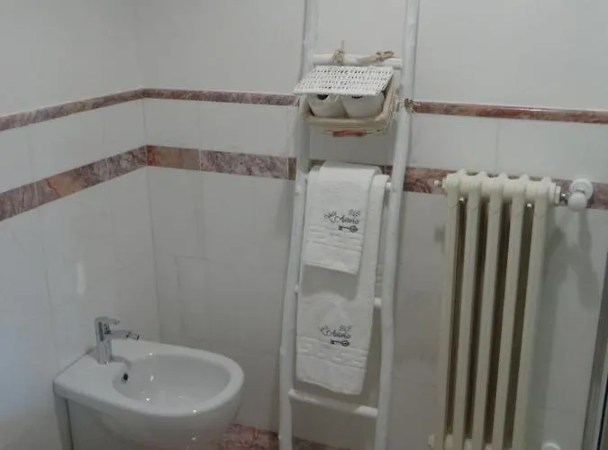 לינה וארוחת בוקר L'aurora 4*